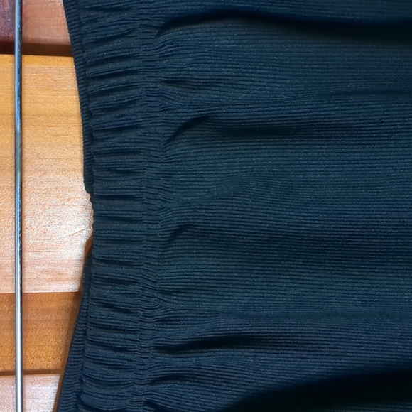 PENNINGTON'S* flat front 2 way zip front elastic back straight skirt poly spande - Picture 6 of 9